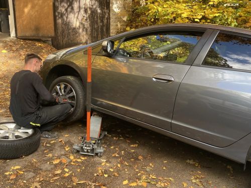 Bátorfi Mobil Gumiszerviz - Kerékcsere folyamata
